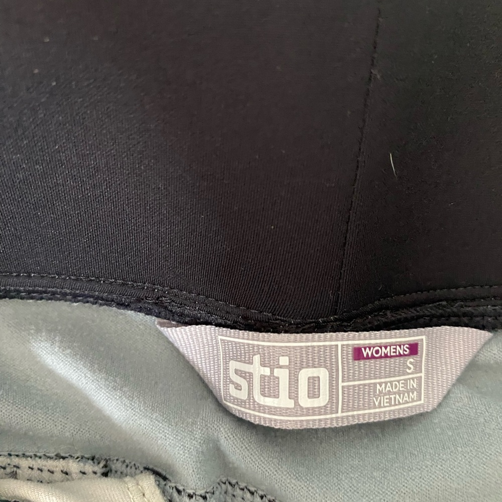 Stio women’s Fremont Stretch Joggers - Picture 9 of 9
